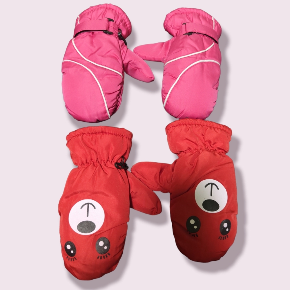 Snow gloves (medium and small)
